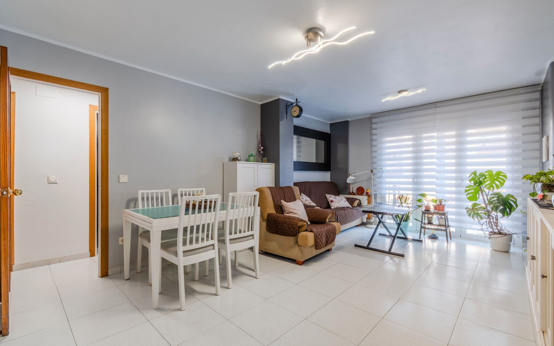 Living room of Flat for sale in Salt  with Air Conditioner, Heating and Terrace