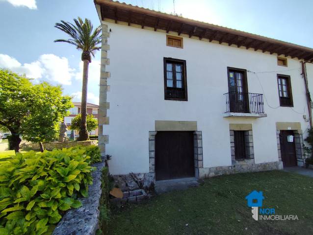 Casa adosada en Venta en Bárcena de Cicero
