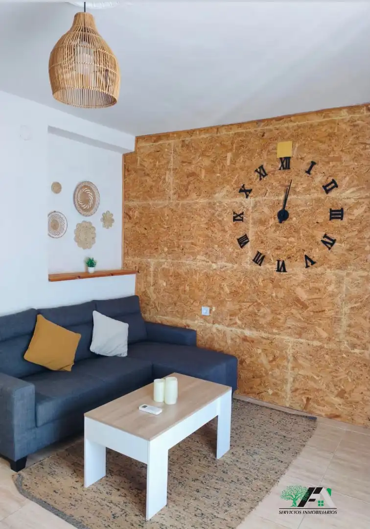 Flat with terrace to rent in Calle los Reinosos, imagen 3