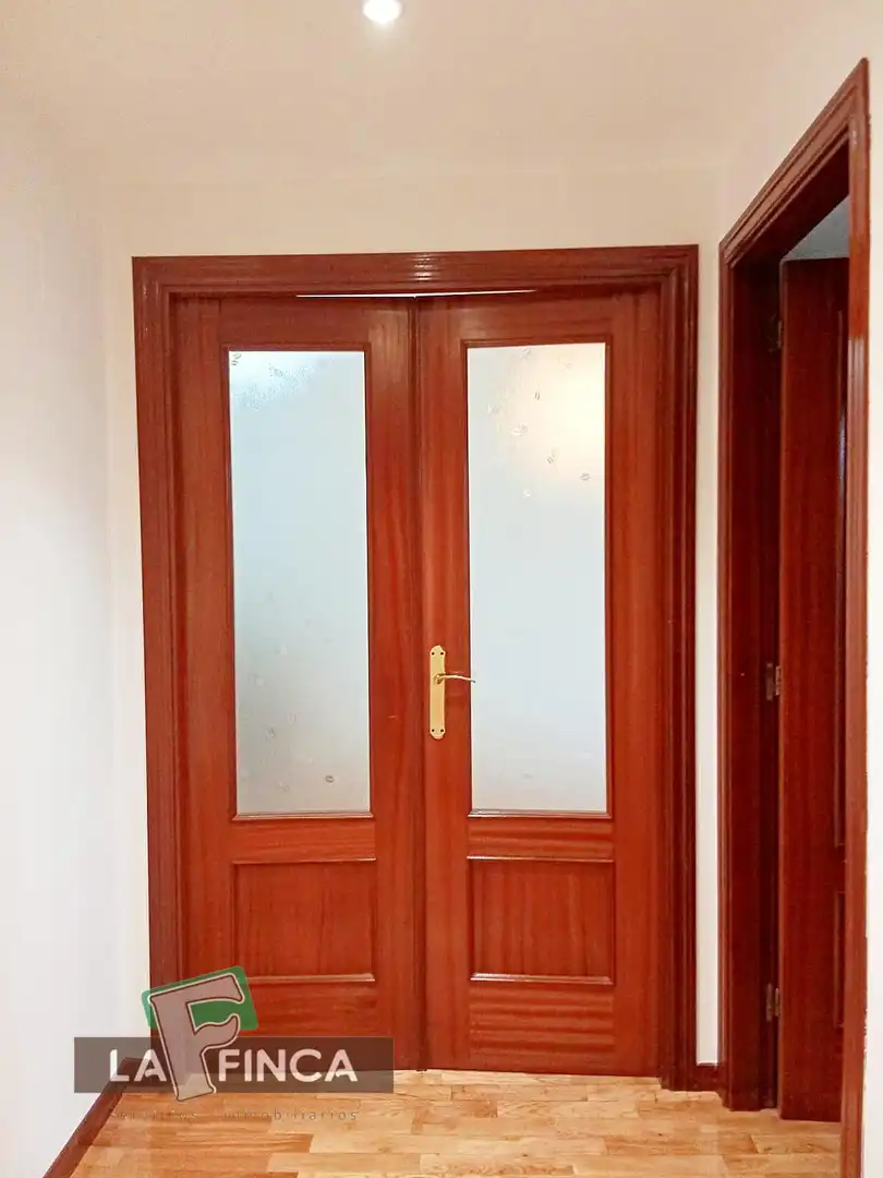 Piso en venta en Castrillón con Calefacción, Parquet y Terraza
