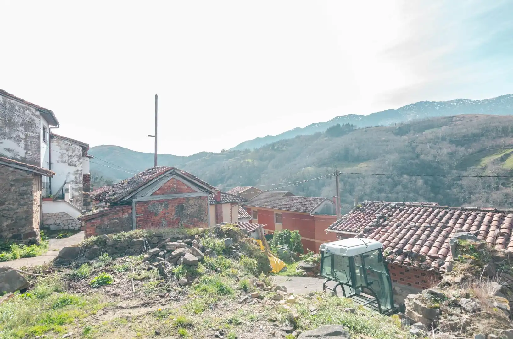 Vista exterior de Casa o xalet en venda en Riosa amb Jardí privat