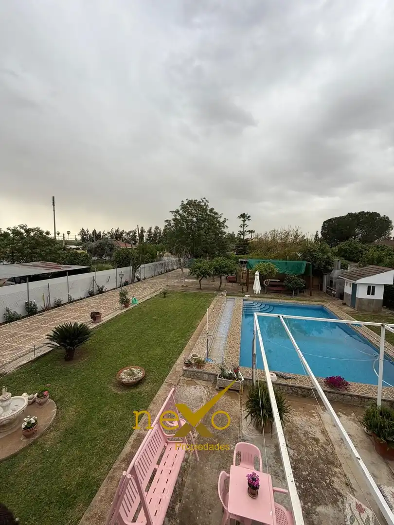 Piscina de Casa o chalet en venta en Carmona con Aire acondicionado, Jardín privado y Terraza