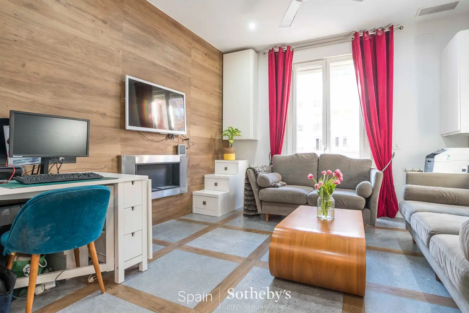 Sala d'estar de Apartament en venda en Madrid amb Aire condicionat, Calefacció i Terrassa