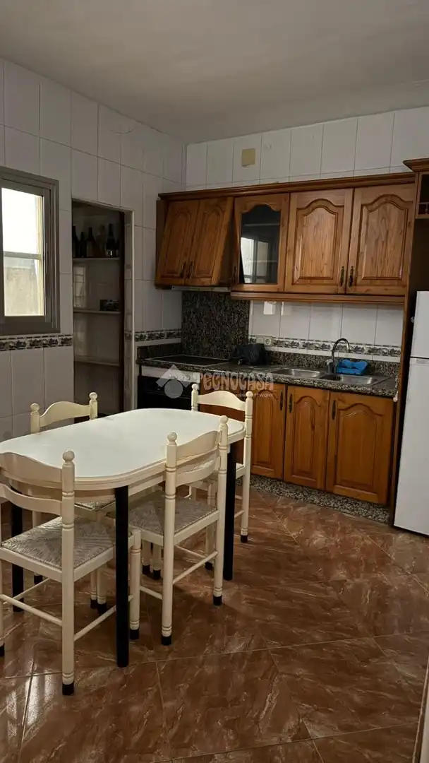 Cocina de Casa adosada en venta en Almería con Amueblado