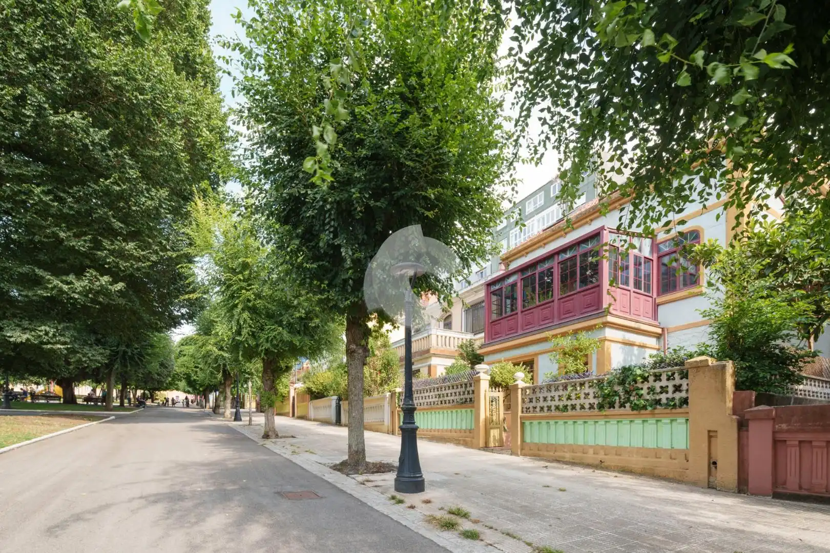 Vista exterior de Casa adosada en venda en A Coruña Capital  amb Calefacció i Traster