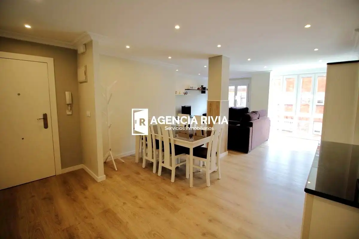 Flat for rent in Gijón   with Heating and Furnished
