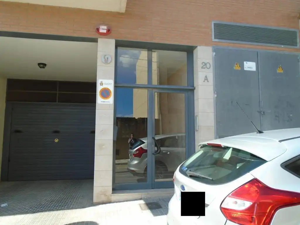 Aparcament amb ascensor en venda a C/ Vint i vuit, imagen 11
