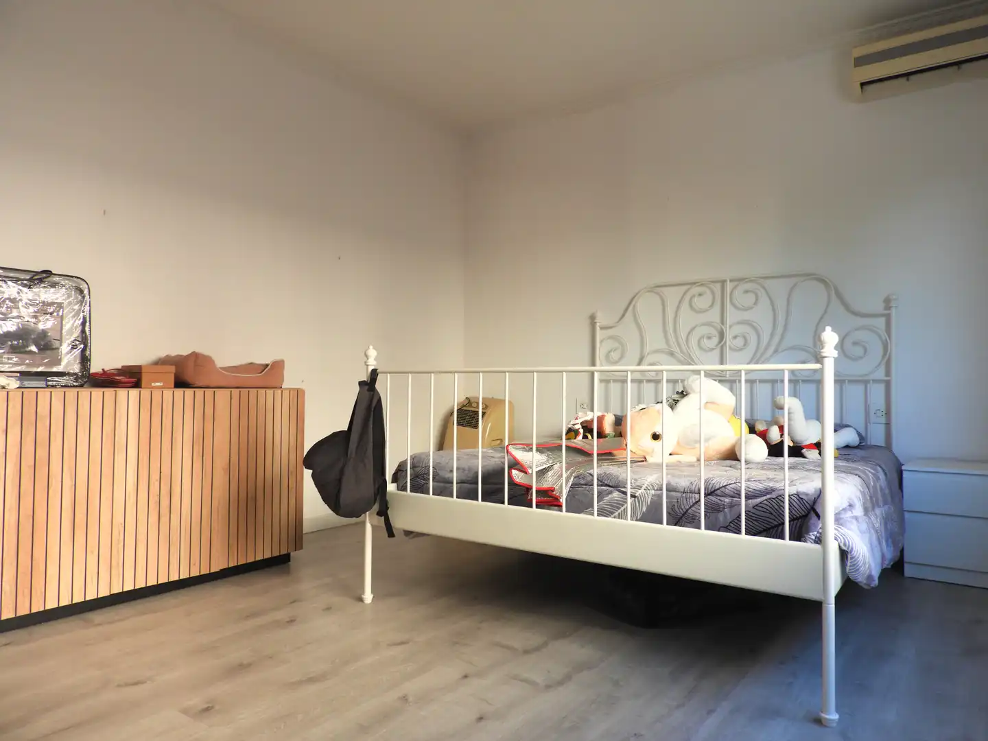 Schlafzimmer von Haus oder Chalet zum Verkauf in Castellar del Vallès mit Klimaanlage, Heizung und Privatgarten