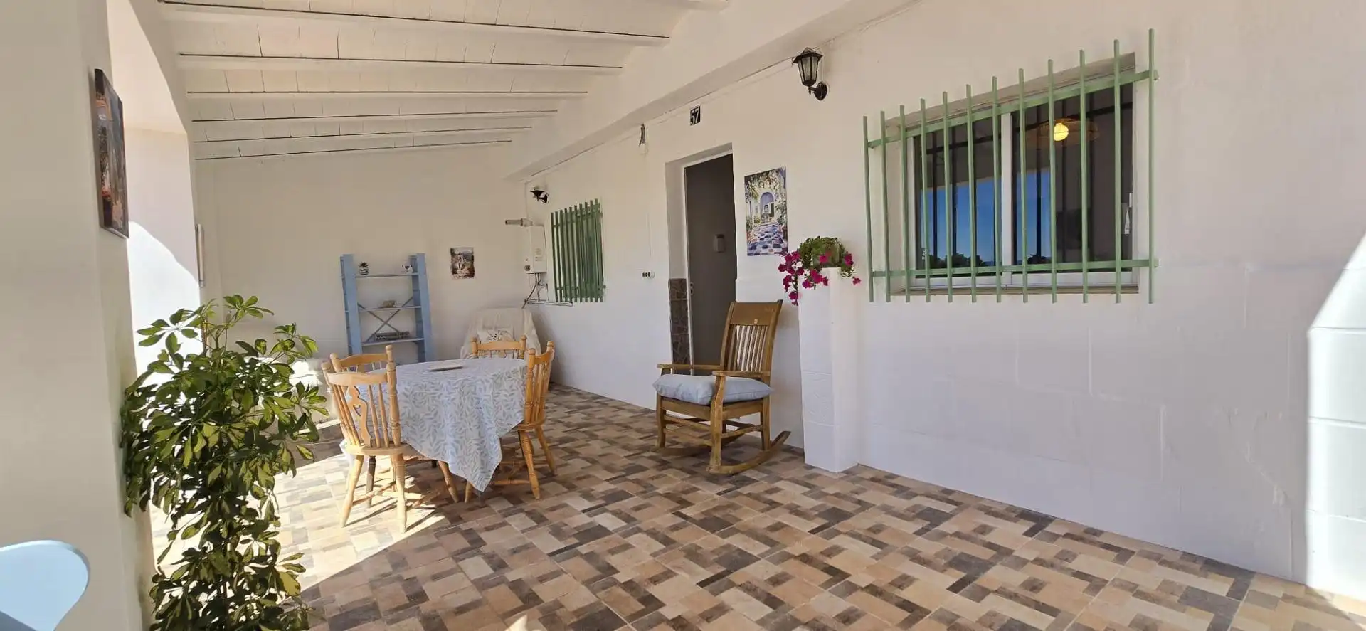 Chalet con piscina en venta en Urbanizaciones, imagen 9