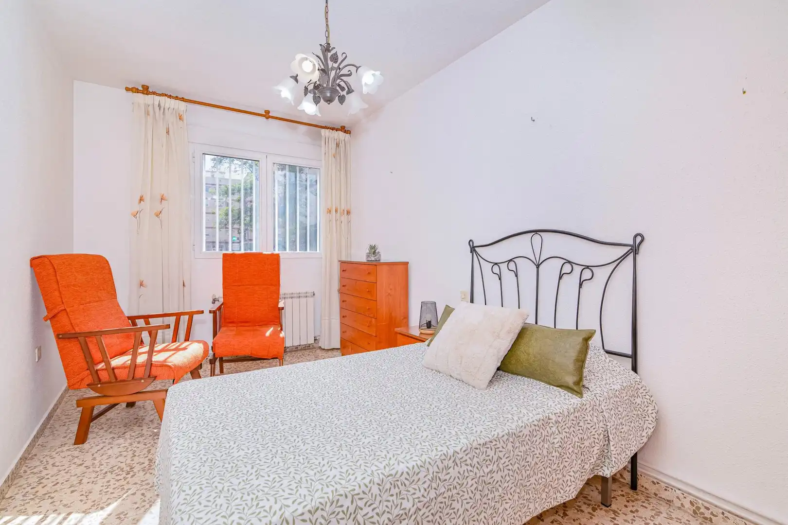 Habitación de Piso en venta en Granada