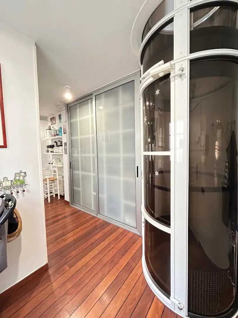 Maisonette zum Verkauf in Sant Boi de Llobregat mit Klimaanlage, Heizung und Parkett
