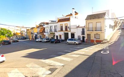 Vista exterior de Casa o xalet en venda en Morón de la Frontera amb Calefacció i Traster