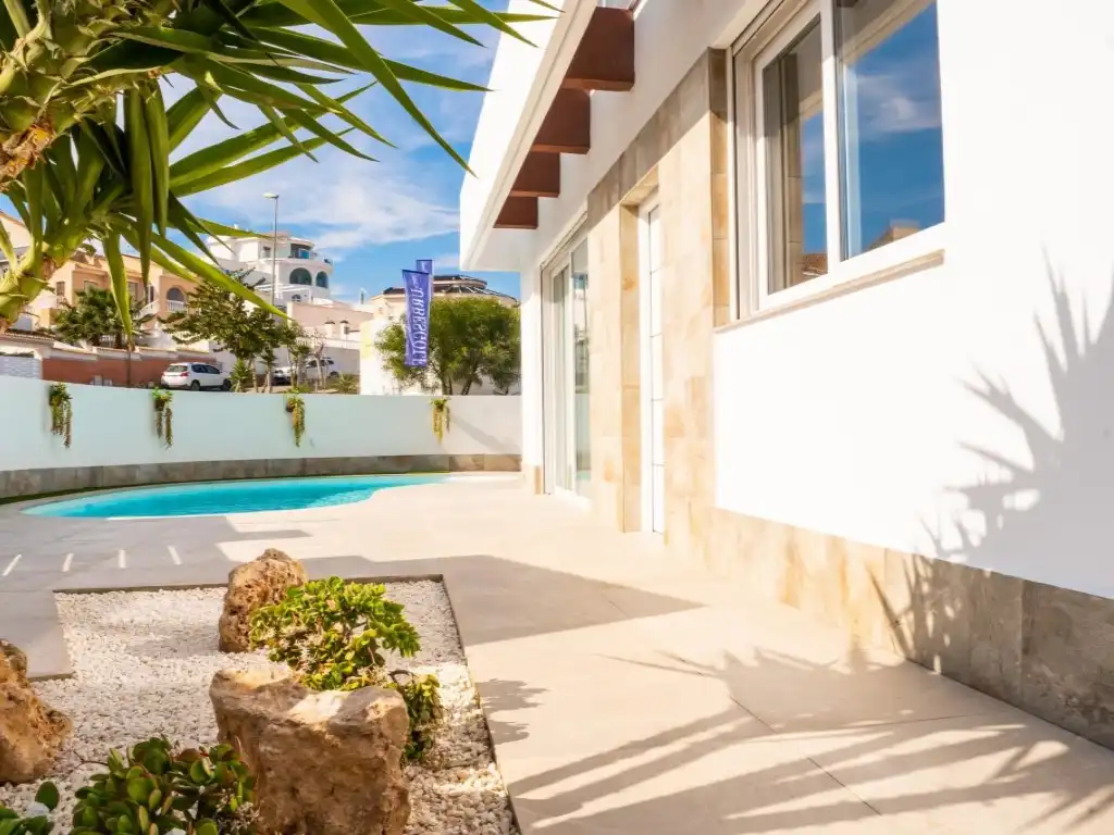 Casa o xalet en venda a Calle Pico Del Aneto, 12, La Marquesa