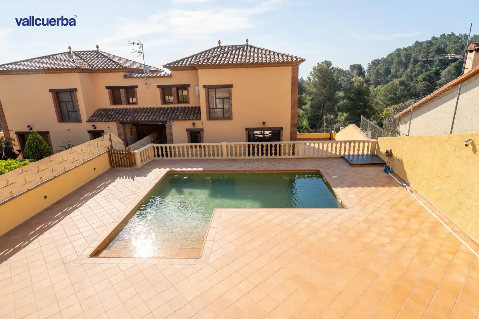 Piscina de Casa adosada en venta en Riudecanyes con Aire acondicionado, Calefacción y Jardín privado