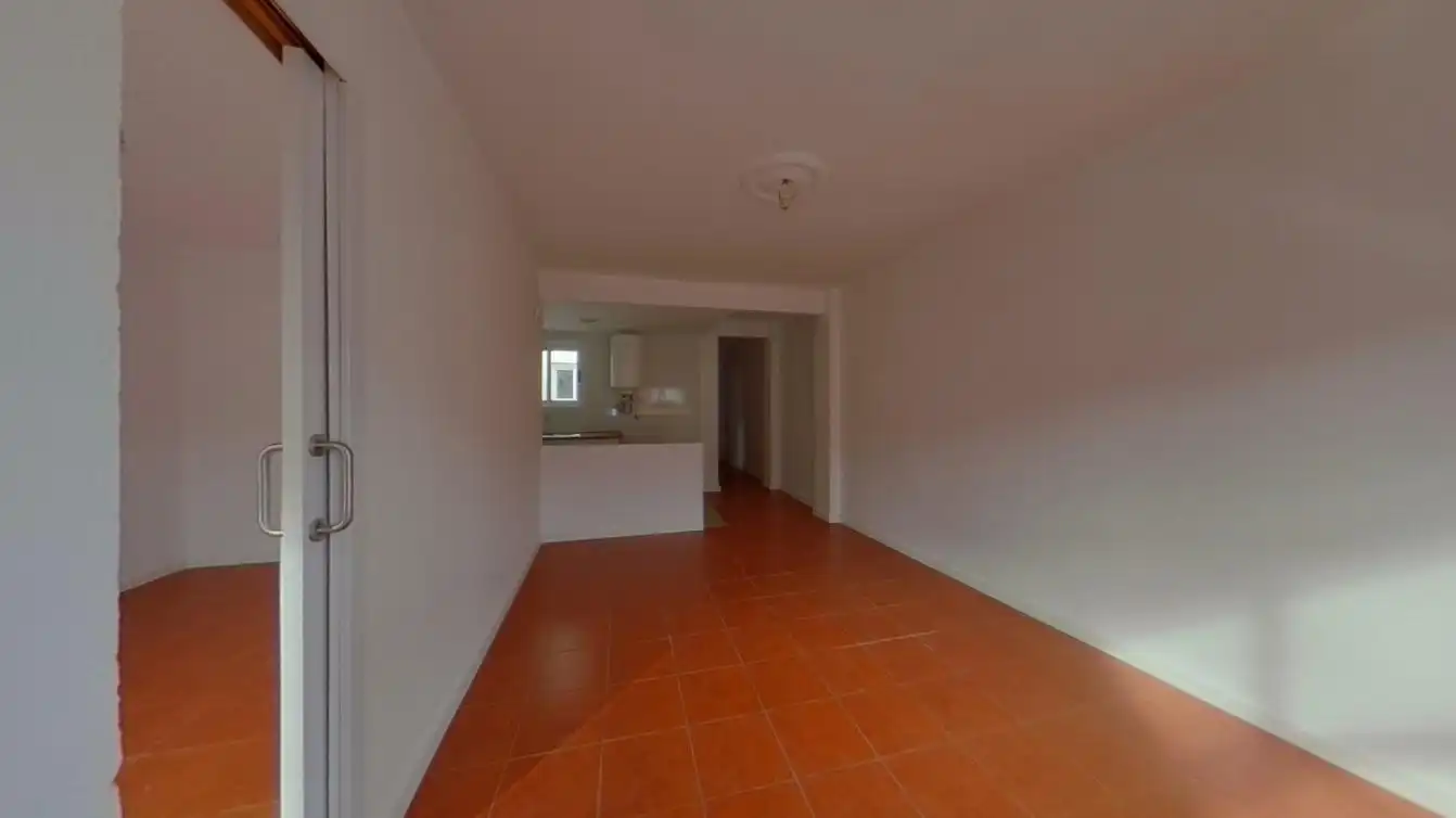 Flat for sale in Valencia  with Balcony