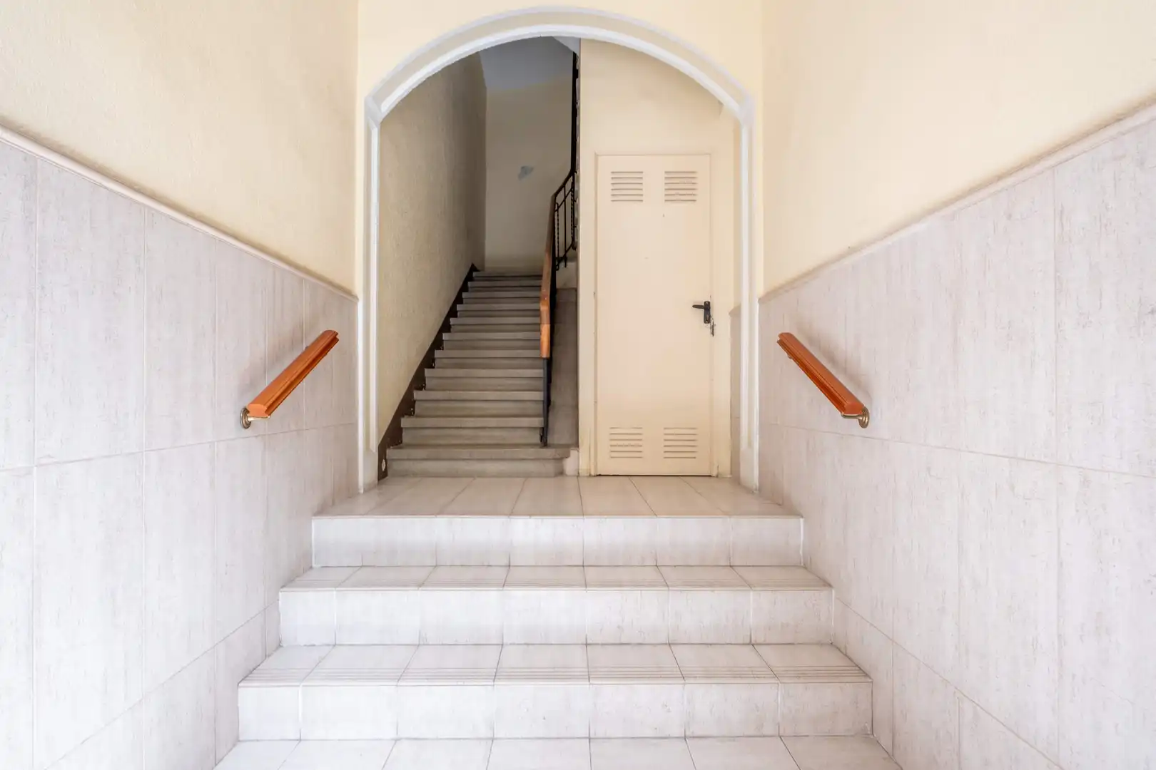 Piso en venta en Zaragoza con Calefacción y Parquet