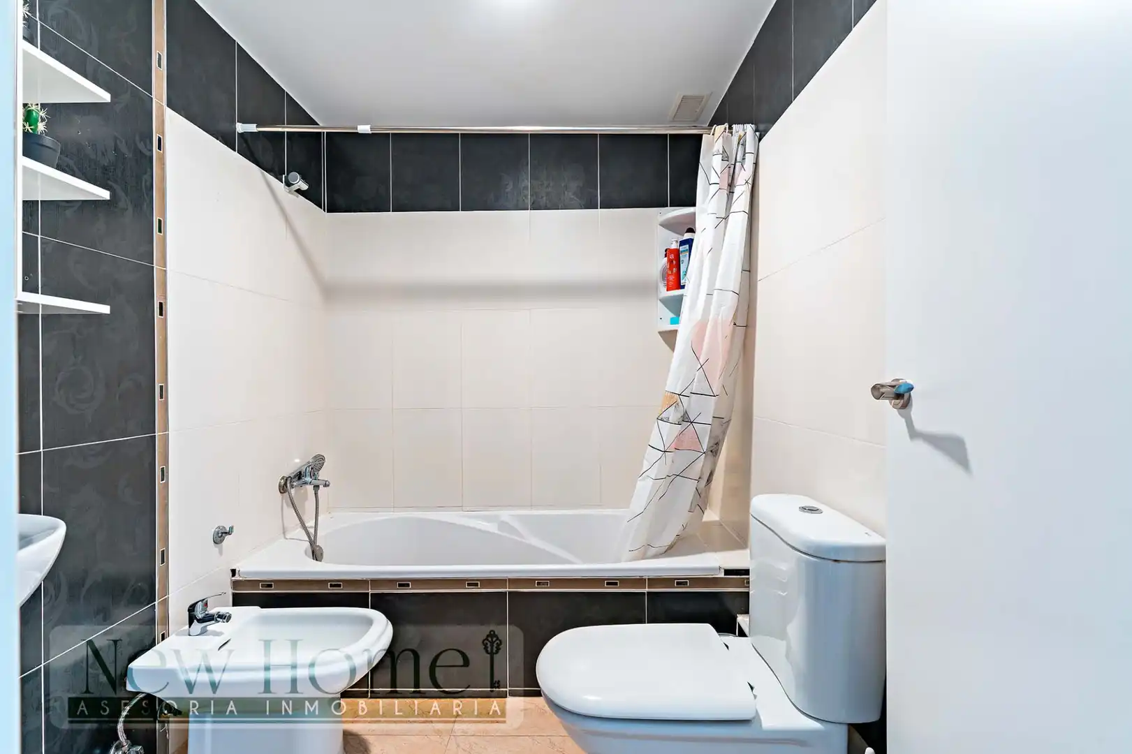 Bathroom of Duplexes for sale in Roquetas de Mar  with Terrace and Community pool