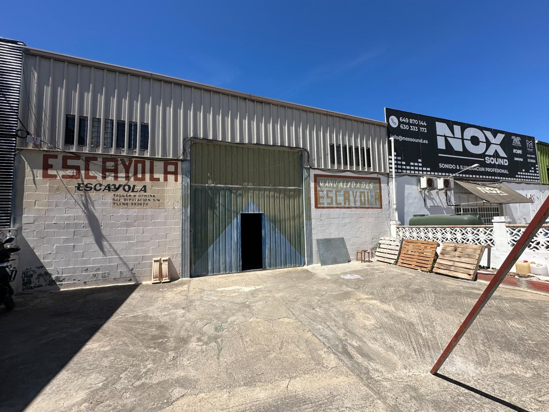 Vista exterior de Nau industrial en venda en Puerto Real