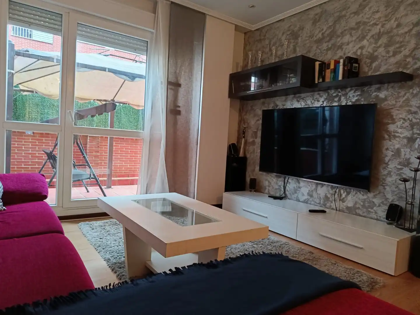 Sala d'estar de Pis en venda en Abadiño  amb Calefacció i Terrassa
