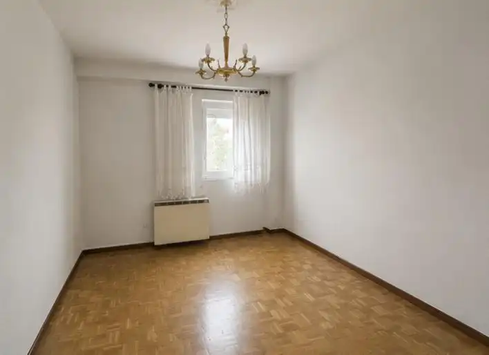 Habitación de Apartamento de alquiler en Madrid con Calefacción