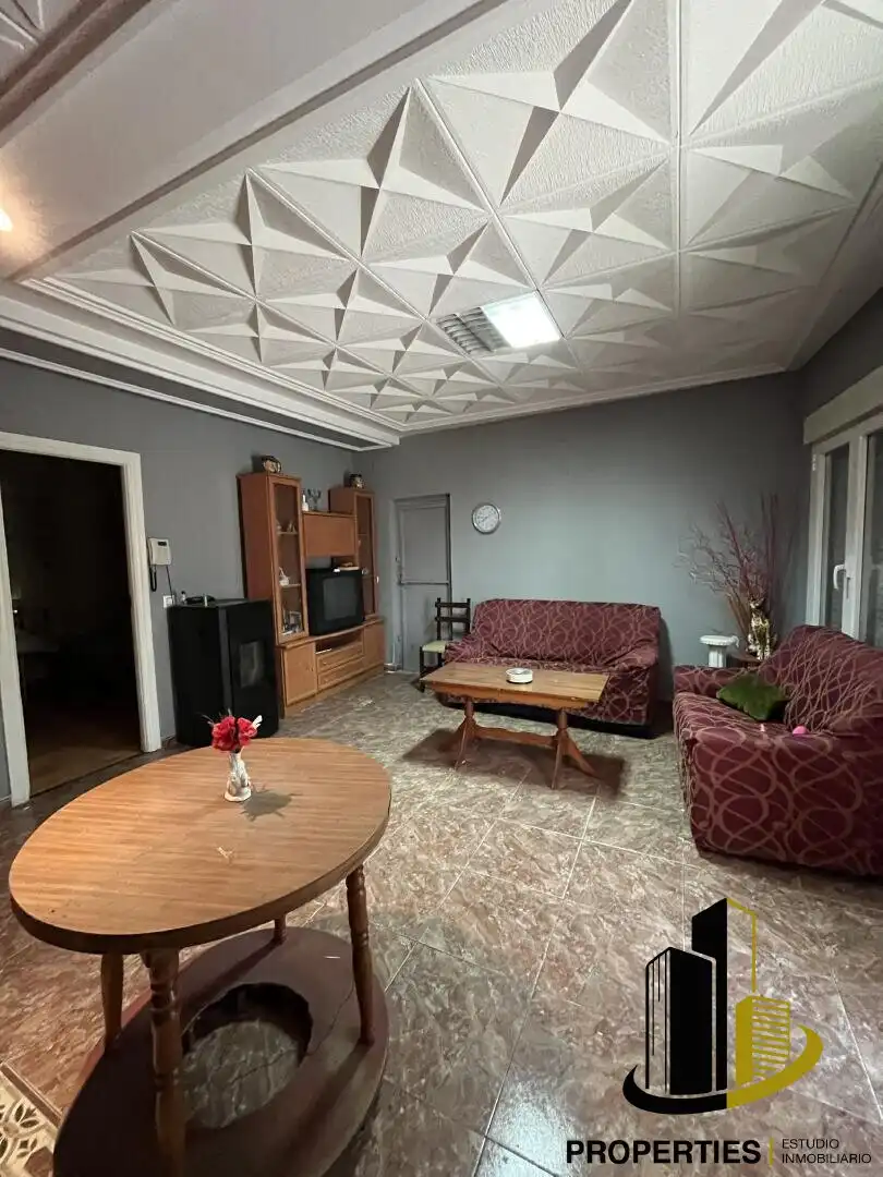 Sala de estar de Casa o chalet en venta en Ledrada