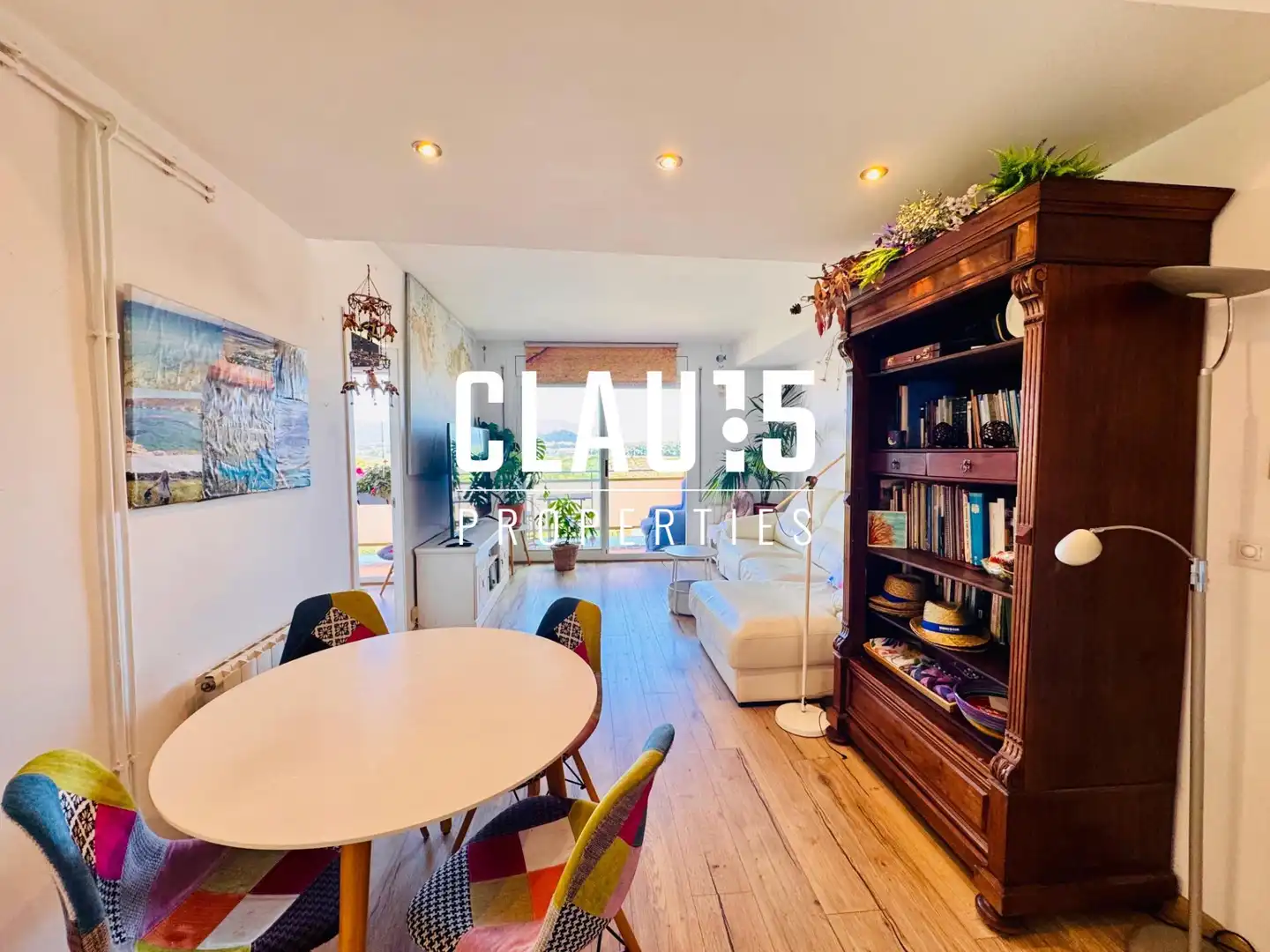 Living room of Flat for sale in Blanes  with Heating, Parquet flooring and Balcony