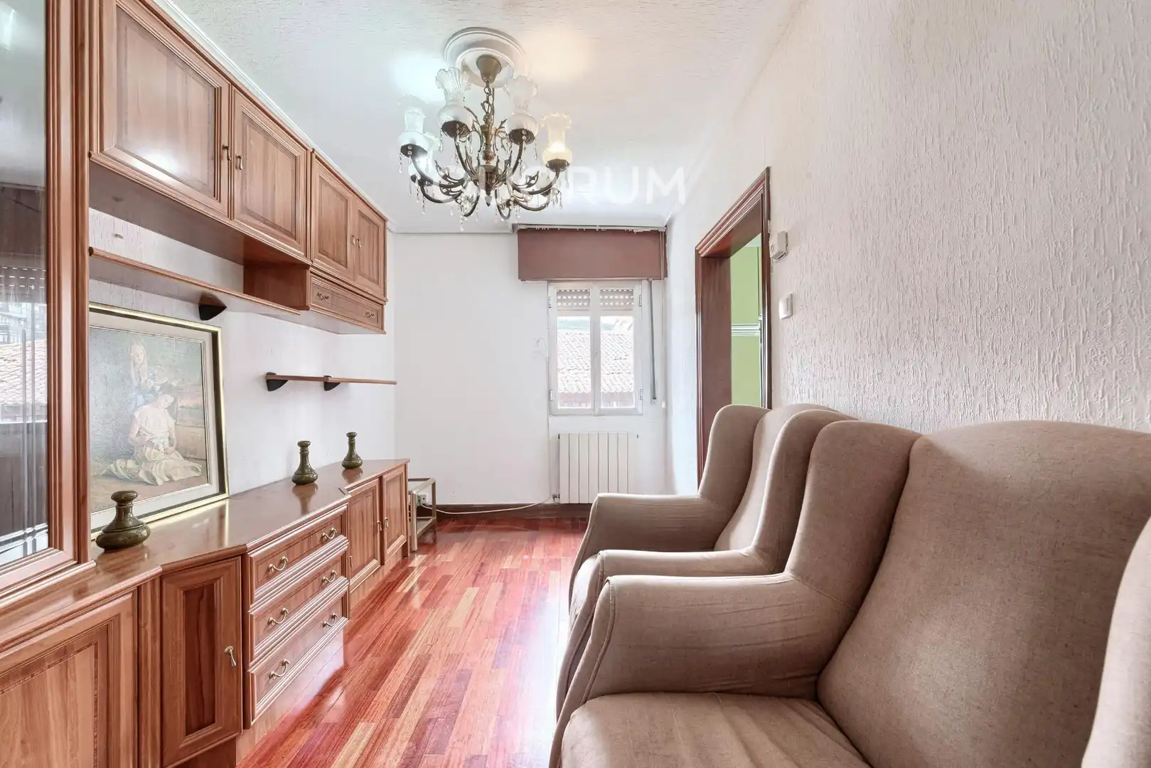 Living room of Flat for sale in Basauri   with Heating, Parquet flooring and Terrace
