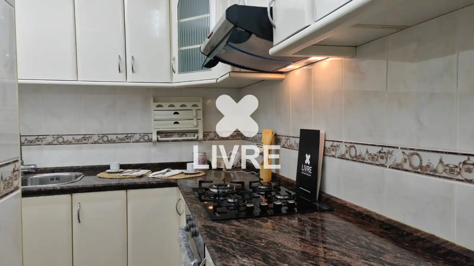 Cocina de Piso en venta en Sant Boi de Llobregat con Aire acondicionado, Parquet y Horno