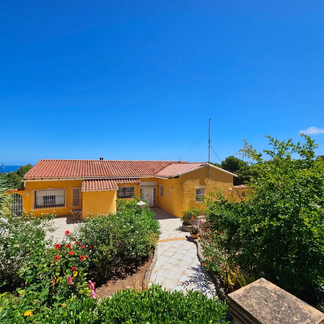 Chalet con piscina en venta en Las Rotas / Les Rotes, imagen 2