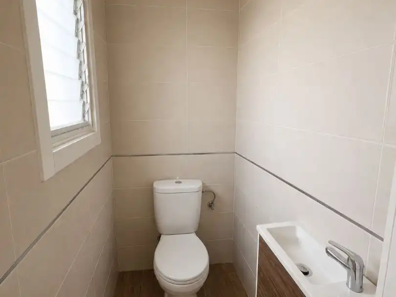 Bathroom of Flat for rent in  Palma de Mallorca  with Parquet flooring, Oven and Microwave