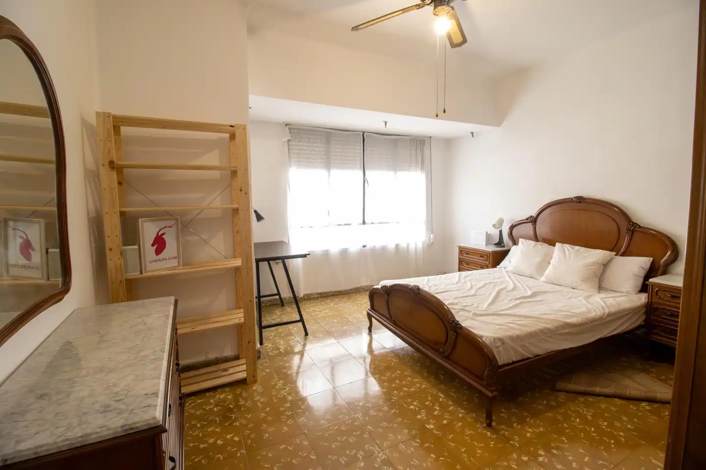 Bedroom of Flat for rent in Valencia  with Terrace and Furnished