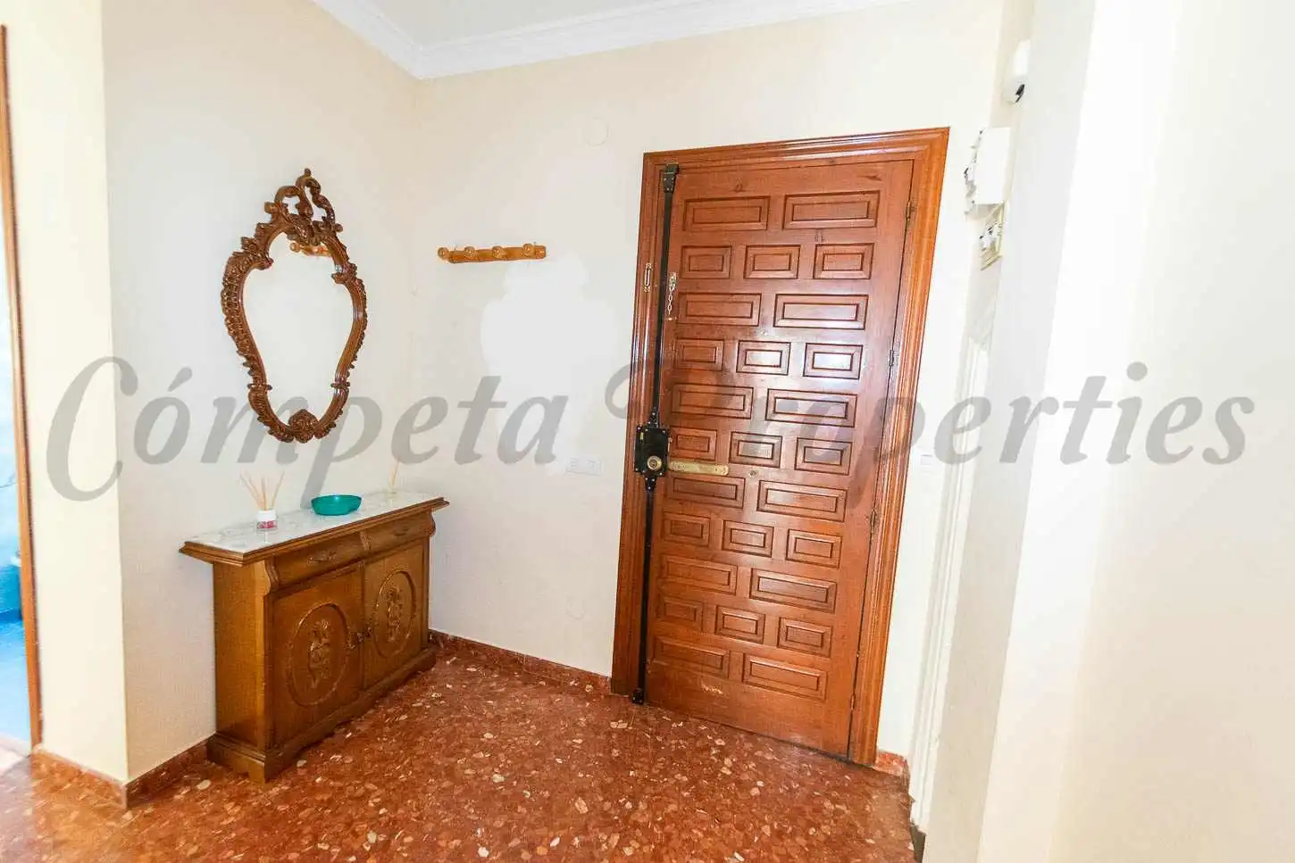 Apartament amb terrassa en venda a Torrox Pueblo
