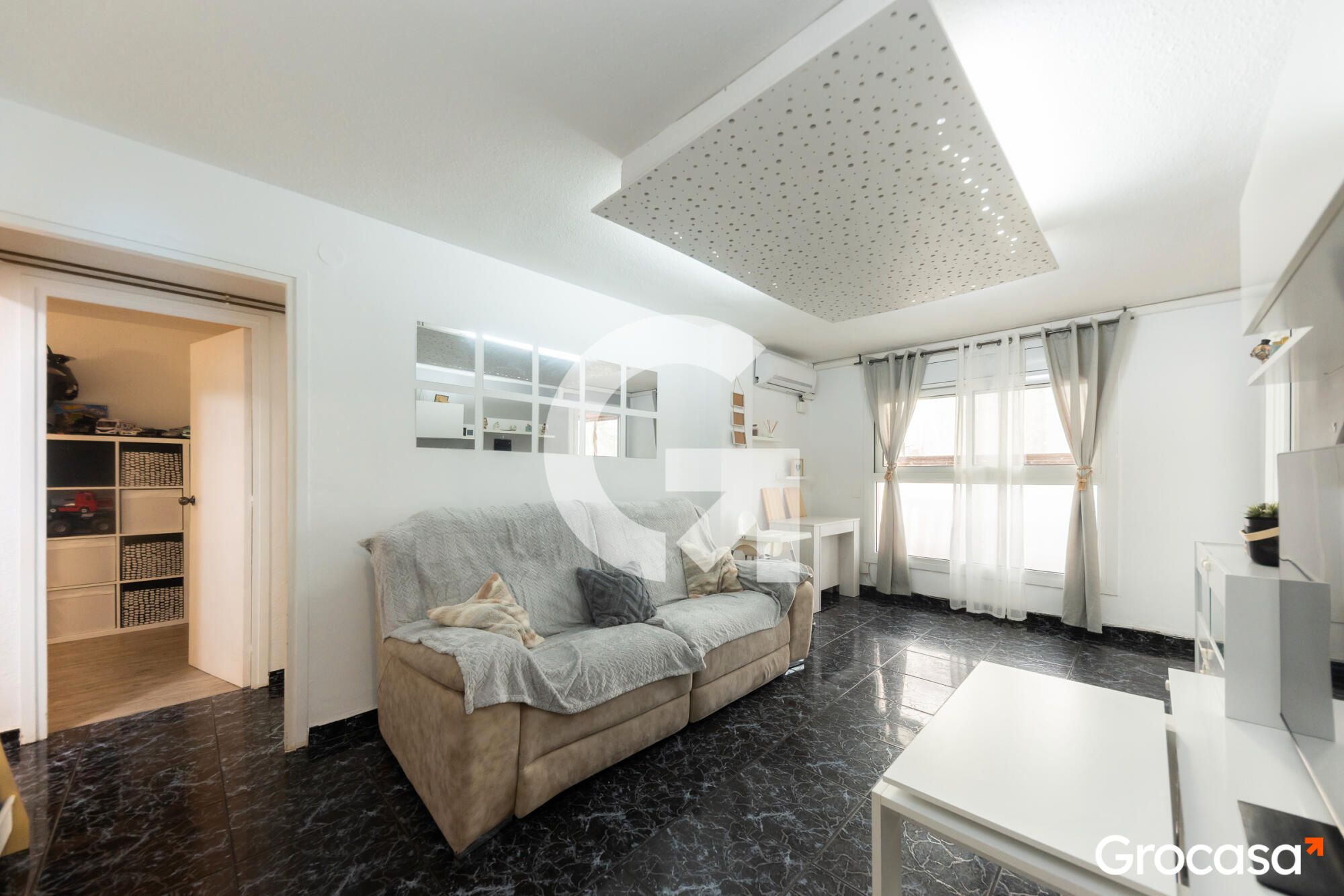 Sala d'estar de Pis en venda en El Prat de Llobregat amb Aire condicionat, Calefacció i Forn