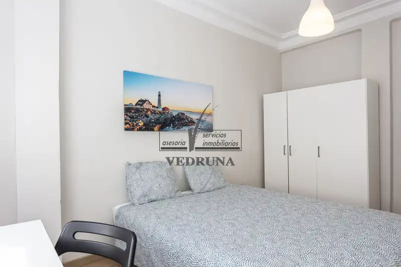Schlafzimmer von Wohnung zur Miete in Zaragoza mit Heizung