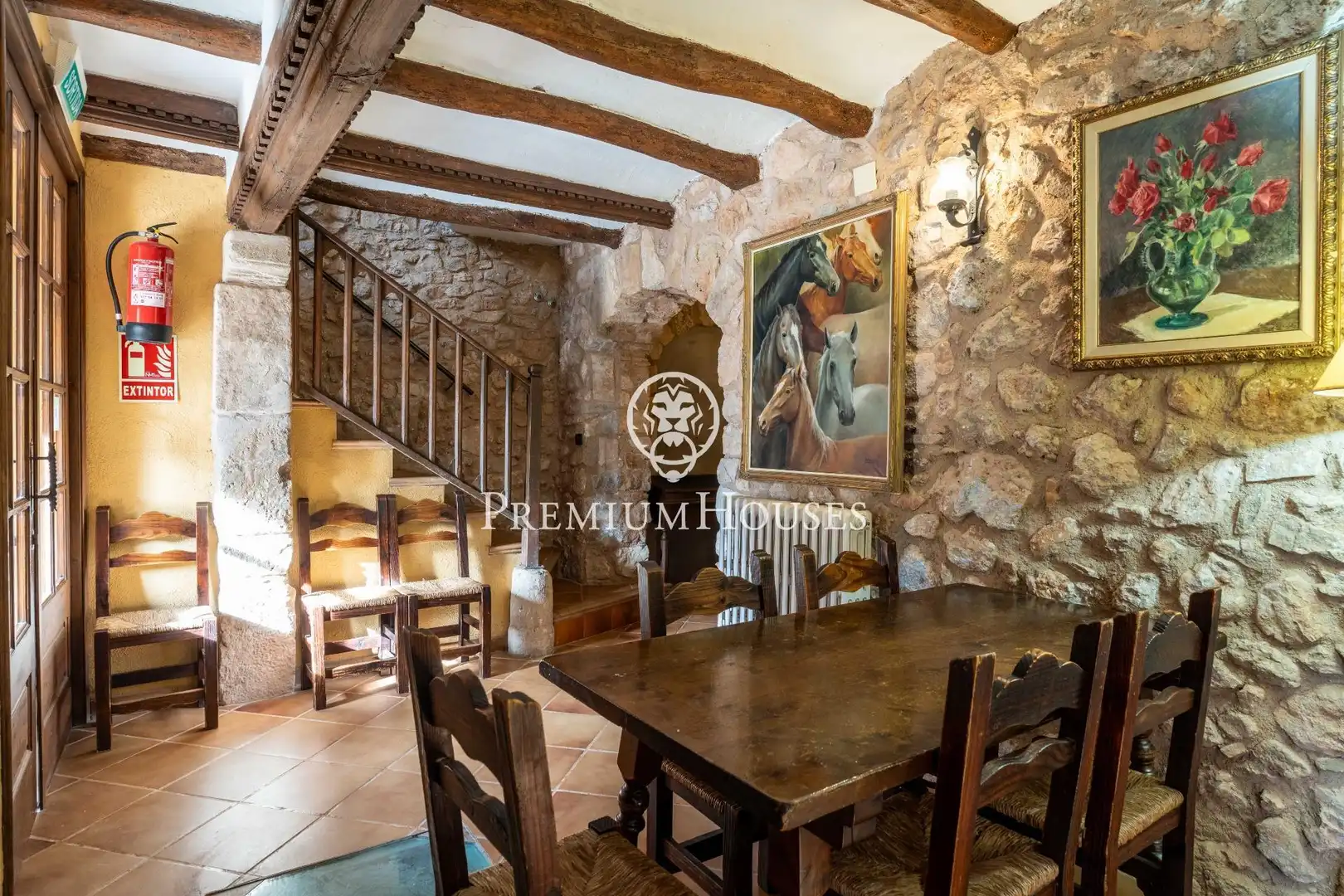 Comedor de Finca rústica en venta en Montblanc con Calefacción, Jardín privado y Terraza