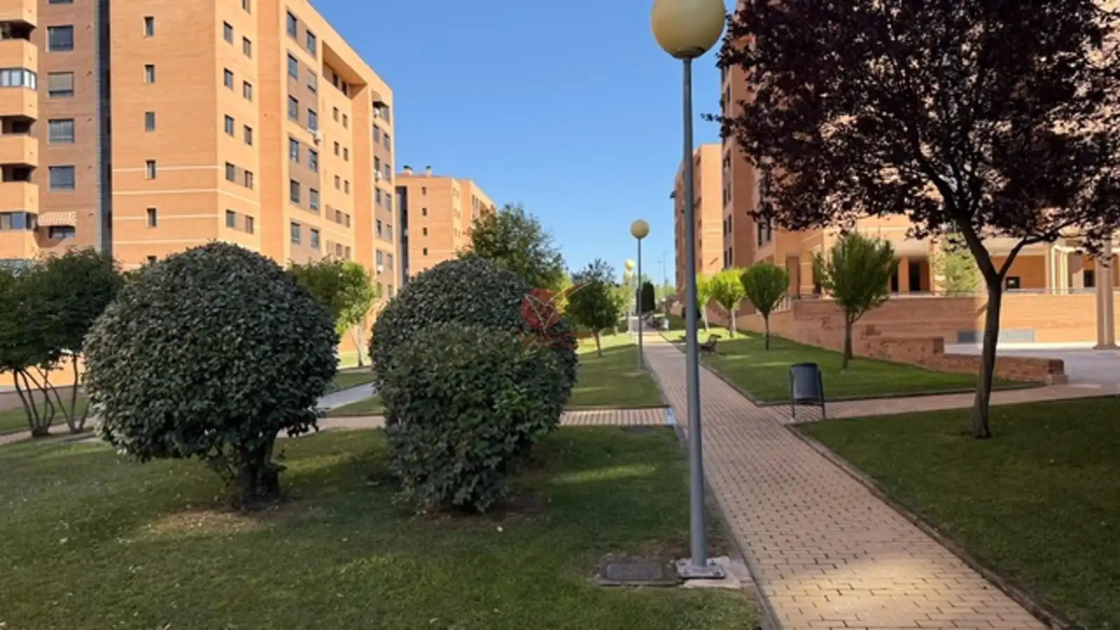 Vista exterior de Pis en venda en Cuenca amb Calefacció, Traster i Piscina