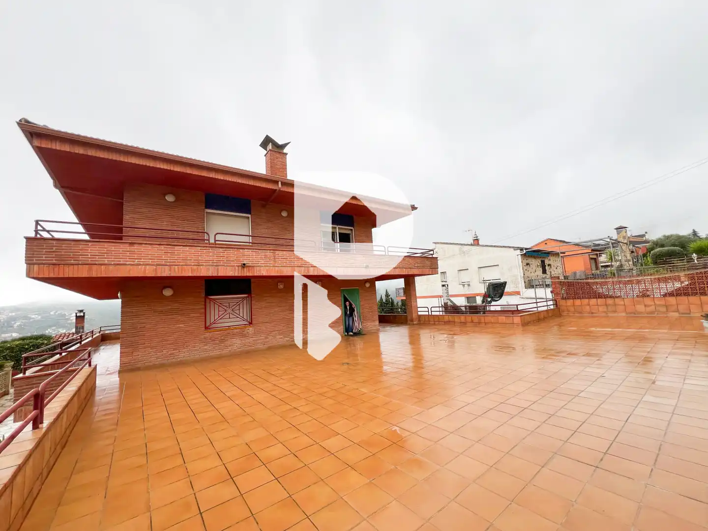 Vista exterior de Casa o xalet en venda en Vallirana amb Aire condicionat, Calefacció i Jardí privat