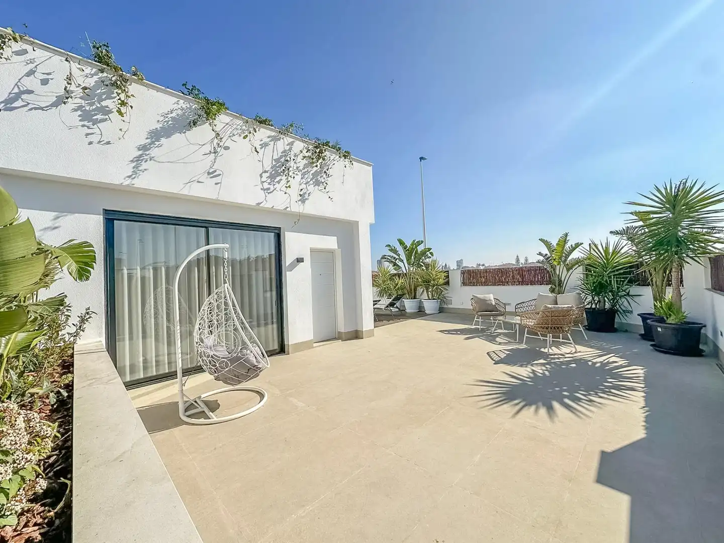 Logement avec piscine à vendre à Avenida Academia General del Aire
