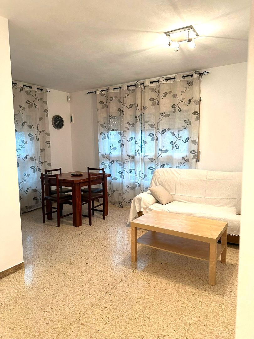 Sala d'estar de Pis en venda en Vic amb Calefacció, Forn i Rentadora