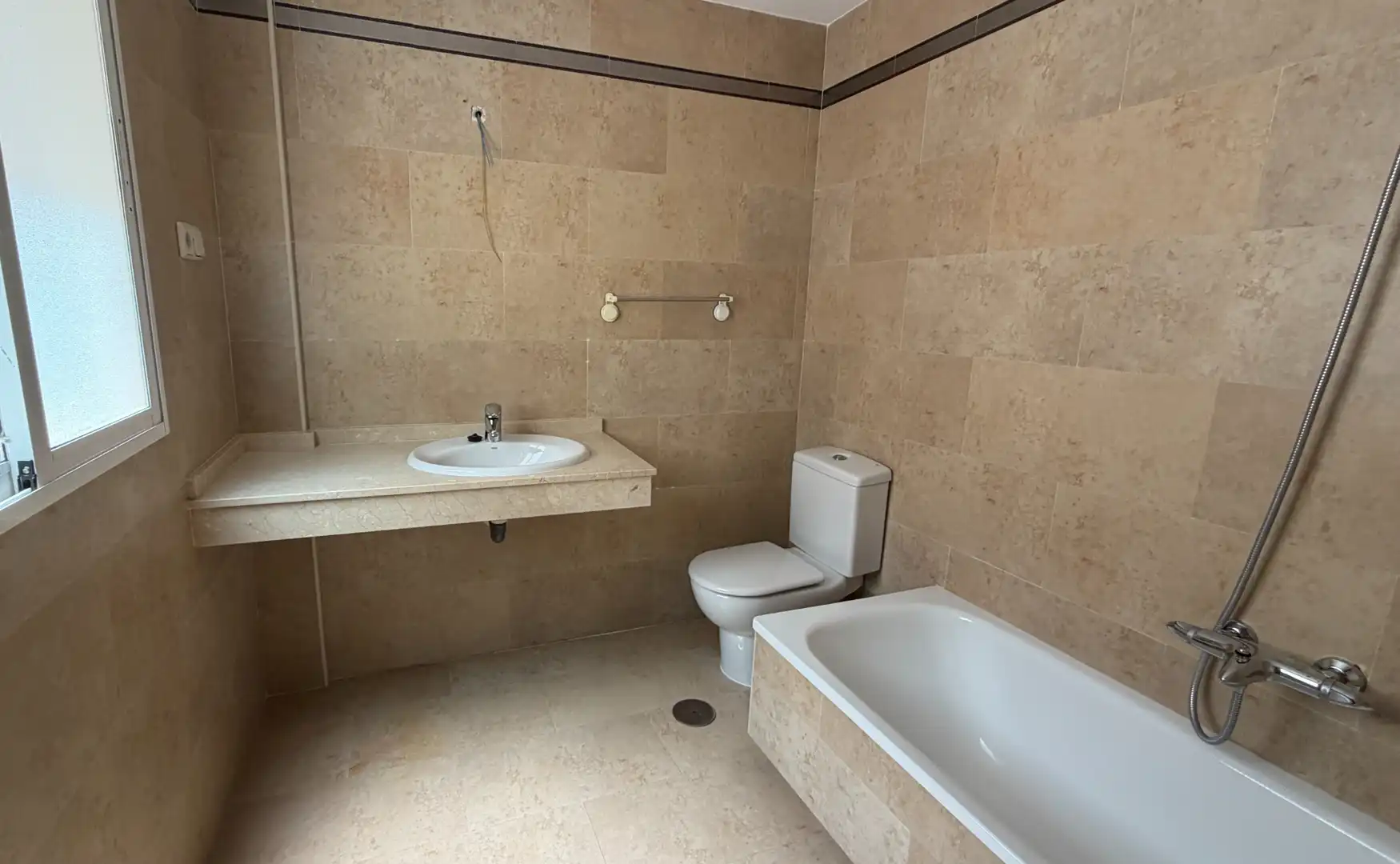 Flat for sale in Avenida Ramón y Cajal, Úbeda