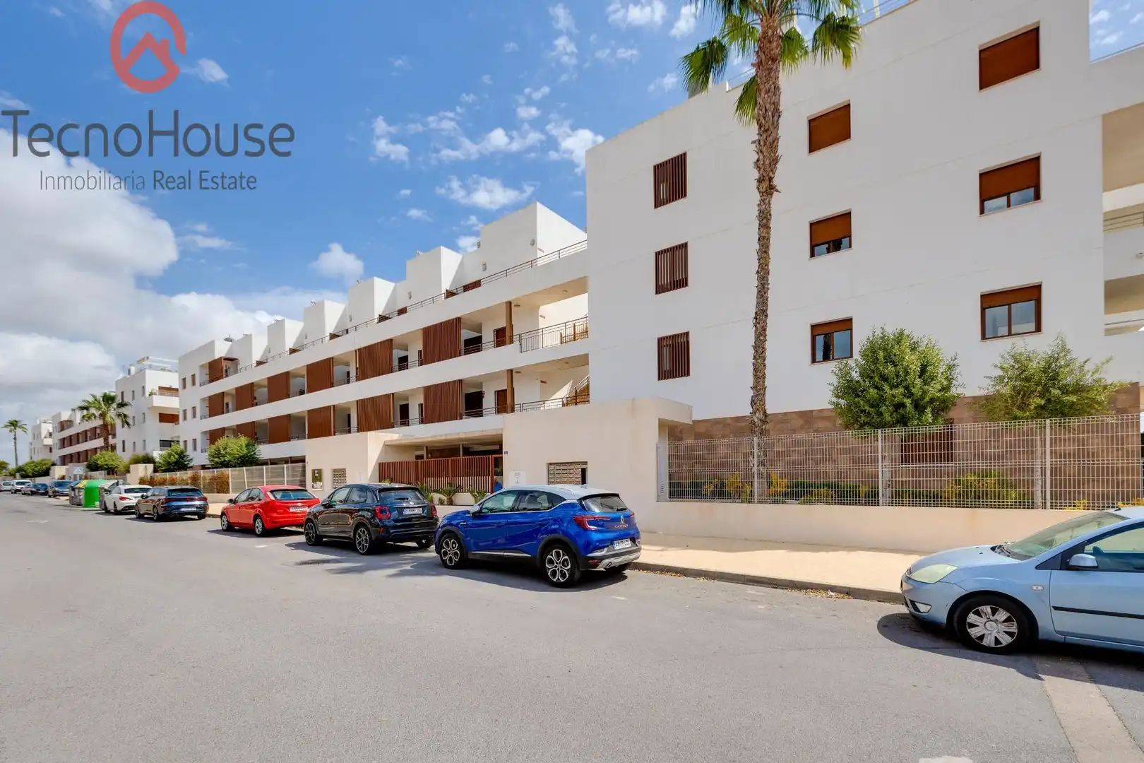 Vista exterior de Apartament en venda en Orihuela amb Aire condicionat, Calefacció i Jardí privat