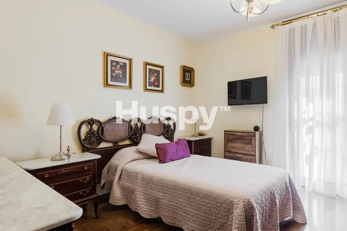 Flat for sale in Sevilla, Sevilla