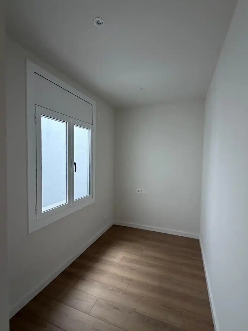 Bedroom of Flat for sale in Sabadell  with Air Conditioner, Heating and Parquet flooring