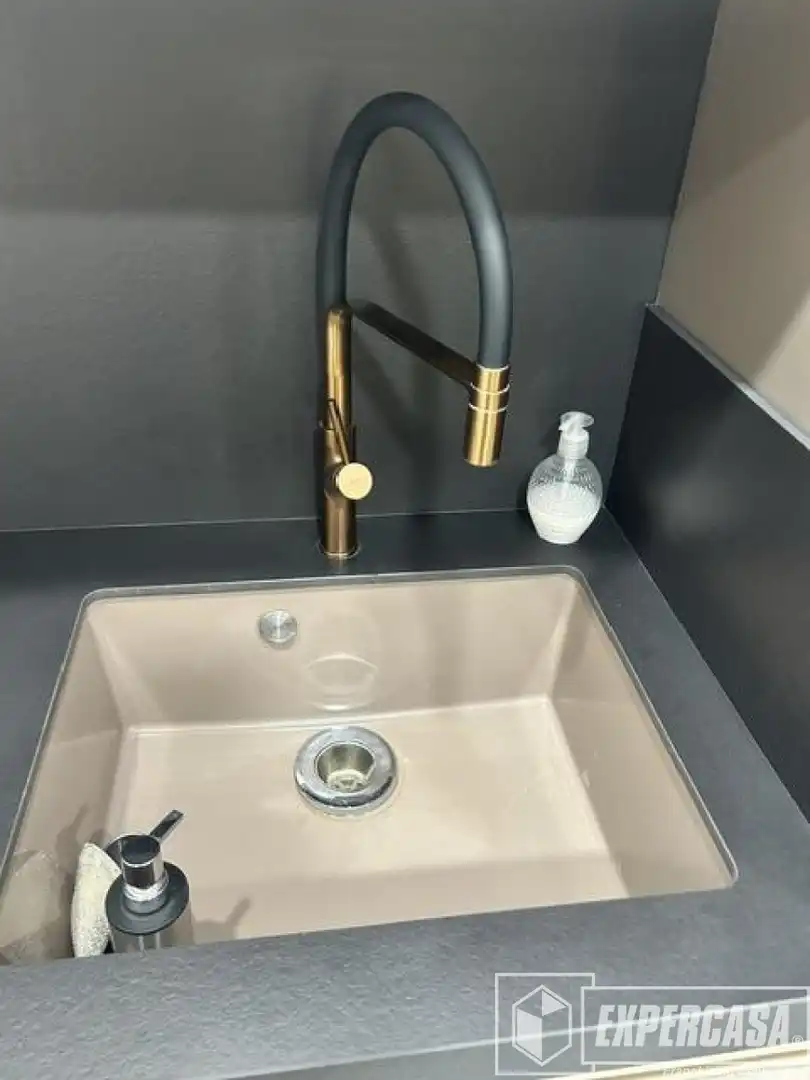 Bany de Pis en venda en Alzira amb Aire condicionat, Terrassa i Moblat