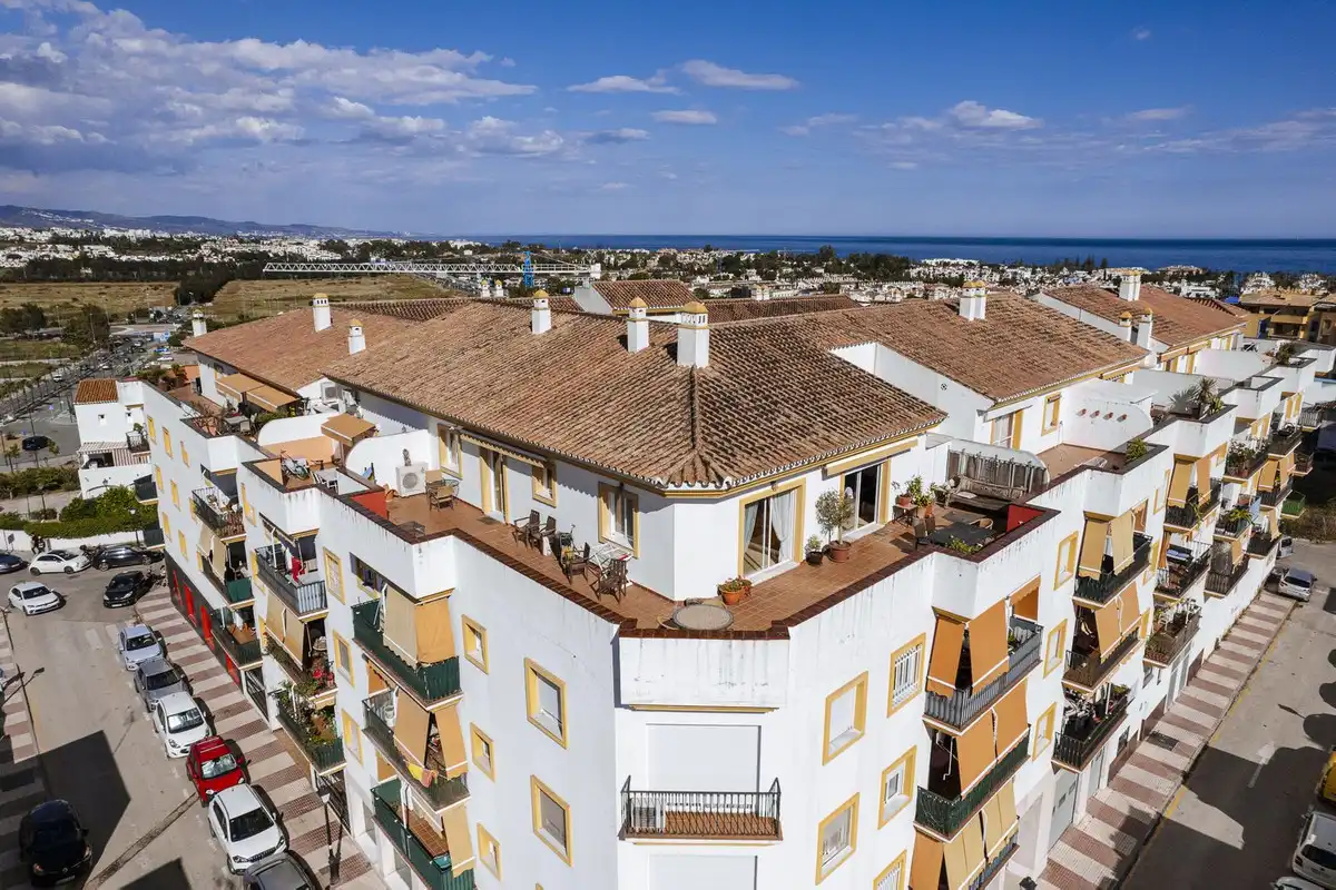 Exterior view of Attic for sale in Marbella  with Air Conditioner, Terrace and Furnished