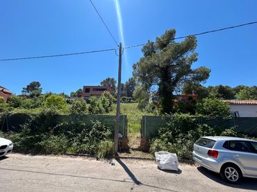 Terreny residencial en venda a Avinguda de la Font 19