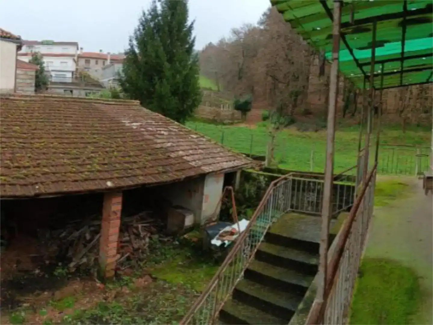 Country house zum Verkauf in A Merca   mit Balkon