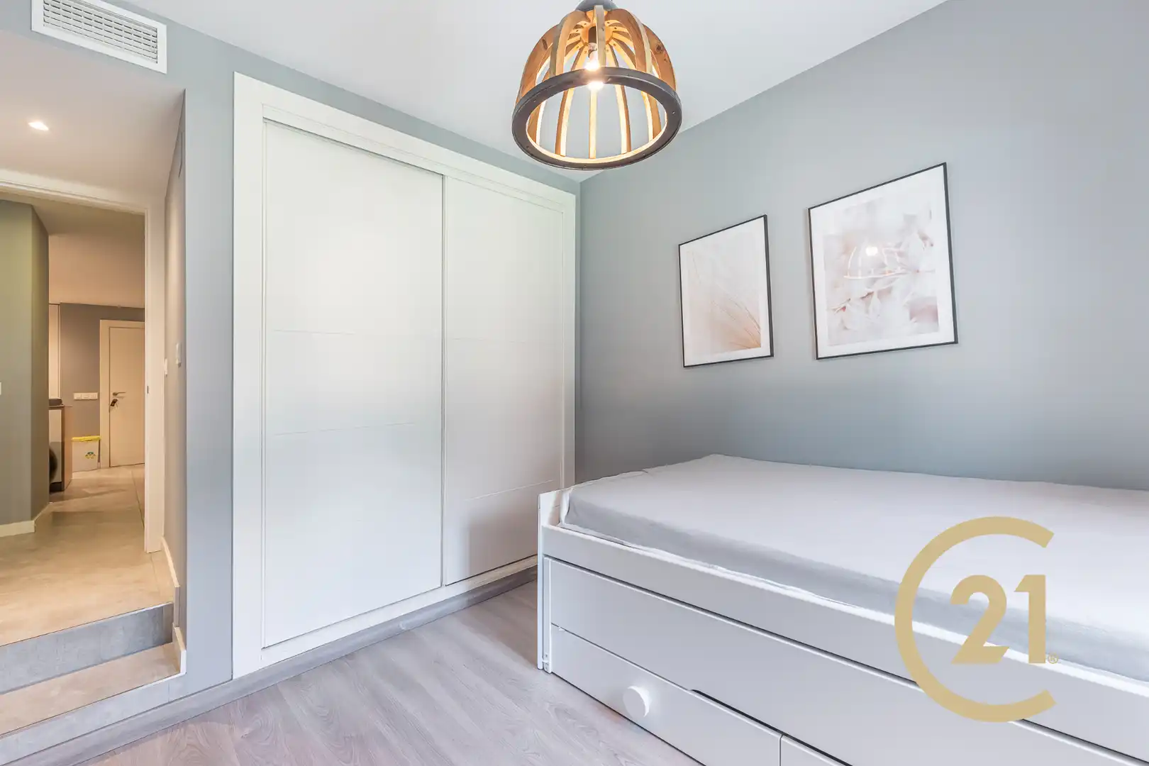 Habitación de Planta baja en venta en Marbella con Aire acondicionado, Terraza y Amueblado