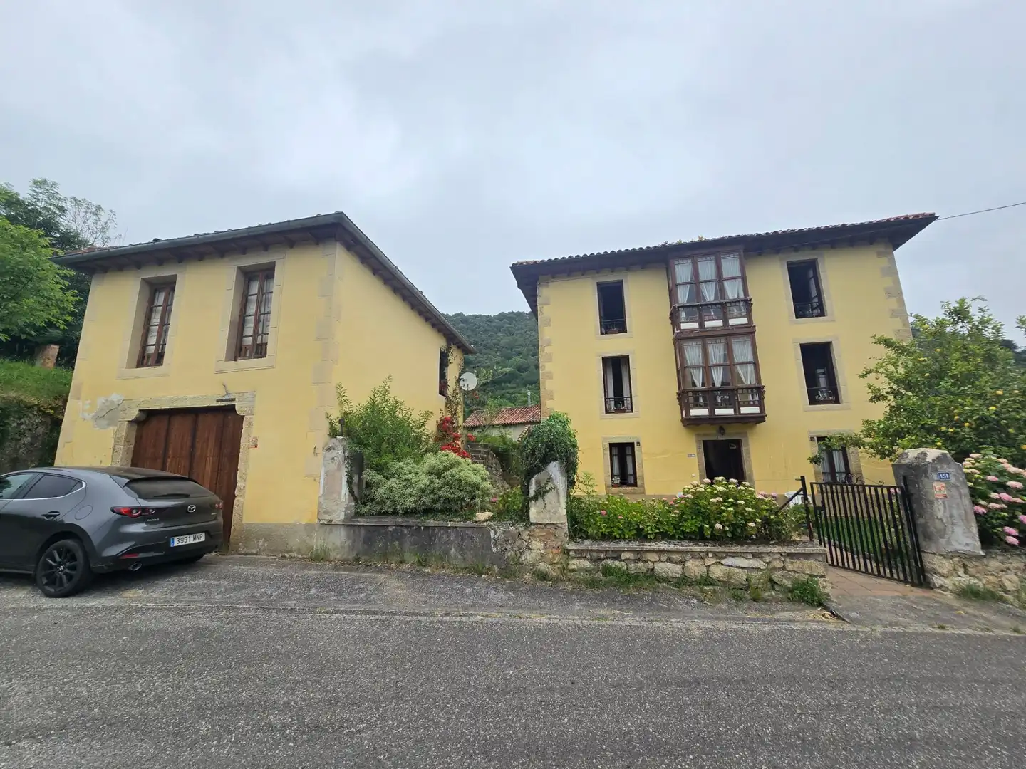 Vista exterior de Casa o chalet en venta en Peñamellera Baja con Calefacción, Jardín privado y Trastero
