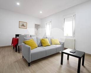 Living room of Flat for sale in  Madrid Capital